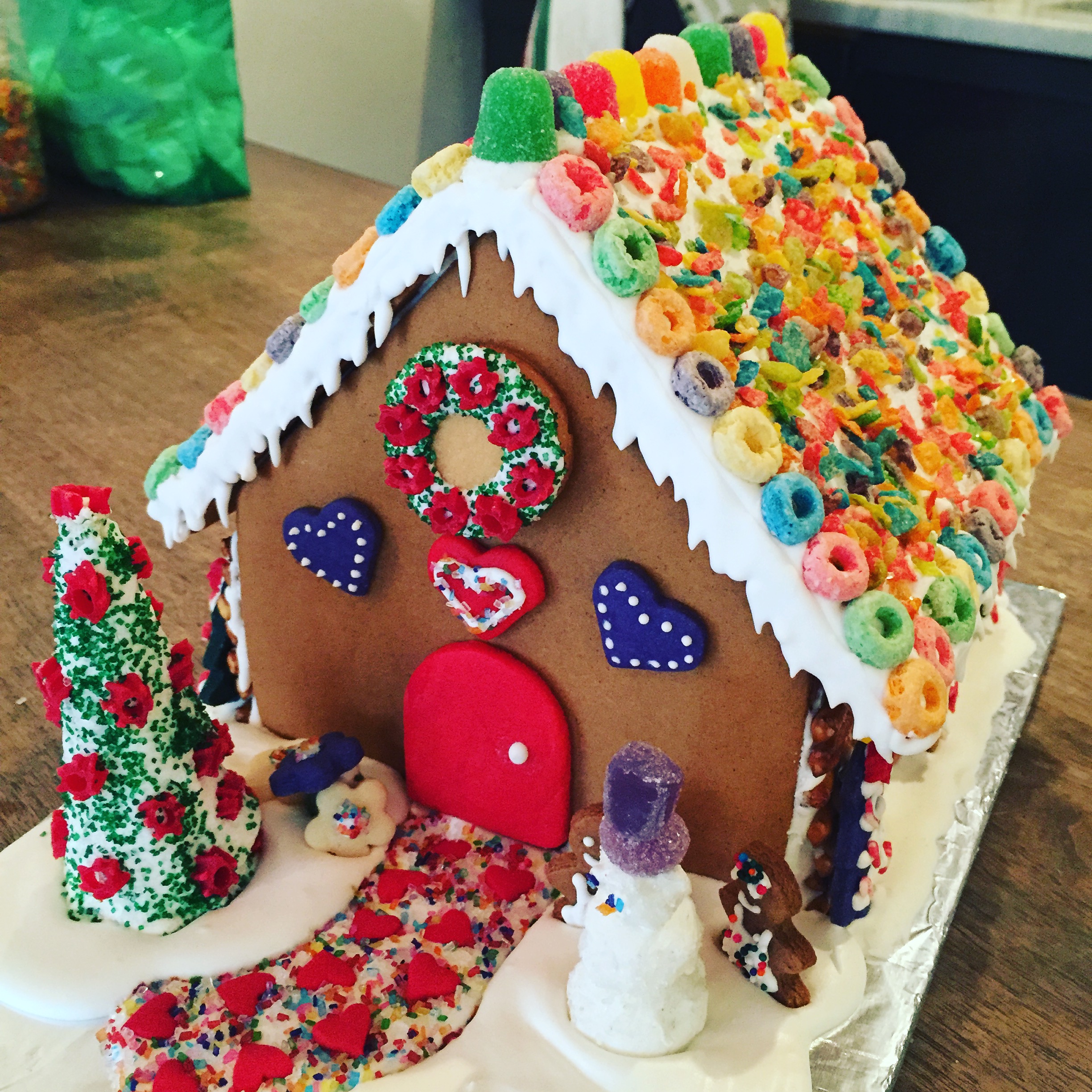 DIY Holidays Gingerbread House (Adults Only)